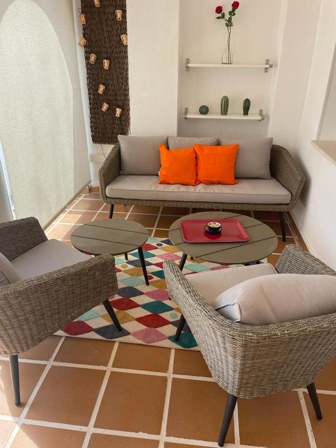 Encantador Piso Con Terraza Y Piscina Apartment เบนัลมาเดนา ภายนอก รูปภาพ